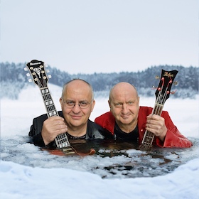 Bild: Schwarze Grütze - "Ganz dünnes Eis"