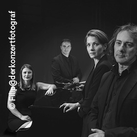 Bild: Pippo Pollina & Quartetto Acustico - La vita è bella cosi com'è
