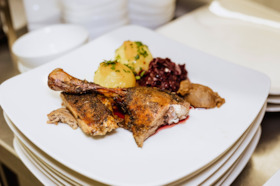 Bild: Martinsgans - Genießen Sie köstliche Gans Gerichte auf Gut Landscheid