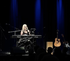 Bild: Lisa Thomas & Friends