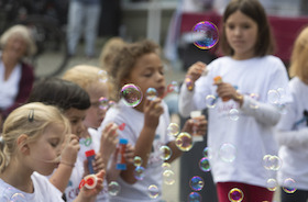 Bild: Herrenberger Kinder singen - Sommerfarben Herrenberg