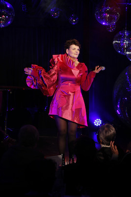 Bild: Gayle Tufts - Please, don`t stop the music!