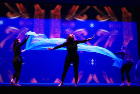 Bild: Szene 13: A PLACE TO BE - Das Spielklub-Festival | Choreografisches Labor | Eine choreografische Arbeit von Gerda Brodmann-Raudonikis