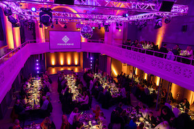 Bild: Comedy Dinner Heidelberg - Kein Krimi - nur Jokes!