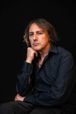 Bild: Pippo Pollina - Solo in Concerto 2027 - special guest: Elisa Sandrini