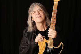 Bild: MIKE STERN BAND - Featuring: Dennis Chambers, Leni Stern, Chris Minh Doky & Bob Franceschini