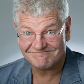 Bild: Werner Koczwara - Am achten Tag schuf Gott den Rechtsanwalt
