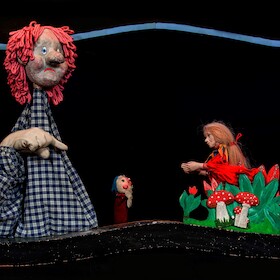 Bild: Die Hexe Zitterknittel - Figurentheater