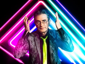 Bild: Mathias Richling - KI = keine Identität