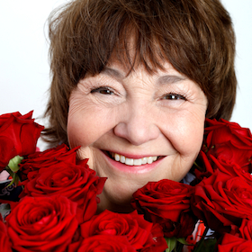 Bild: Anka Zink - K.O. Komplimente. Schlag sie mit der Blume