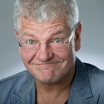 Bild: Werner Koczwara - Am achten Tag schuf Gott den Rechtsanwalt