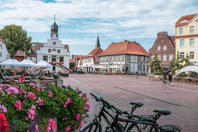 Bild: Öffentliche Stadtführung mit dem Rad durch Lingen