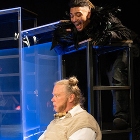 Bild: Krähe und Bär - oder: Die Sonne scheint für uns alle - Schauspiel von Martin Baltscheit
