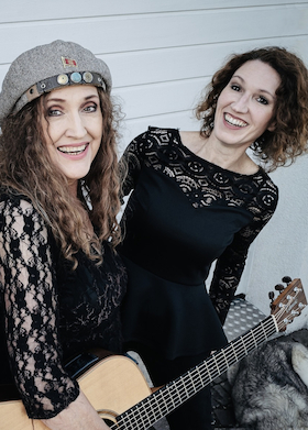 Bild: Anne Haigis "Rauchzart" mit Susanne Back