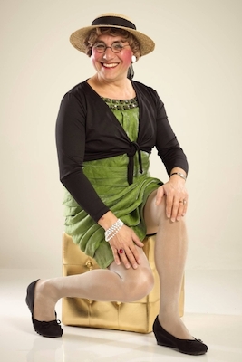 Bild: Inge Borg - Ausziehen! Wieso, ich wohn doch hier.