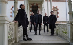 Bild: Whispers in the Shadow – Rapture Tour