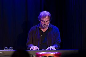 Bild: Was Warmes in Moll - Gastspielpremiere / Foyer