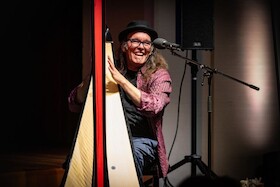 Bild: „STICKNEY & FRIENDS (solo edition)“ - Jazz Harp at its best