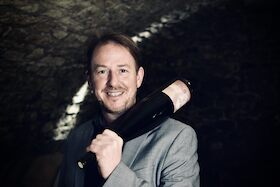 Bild: Fahrt zum Weingut Wagner in Essenheim: Krimi-Weinbergspaziergang mit Weinprobe
