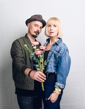 Bild: Carolin No - „NE//ON – 20 Years Live“